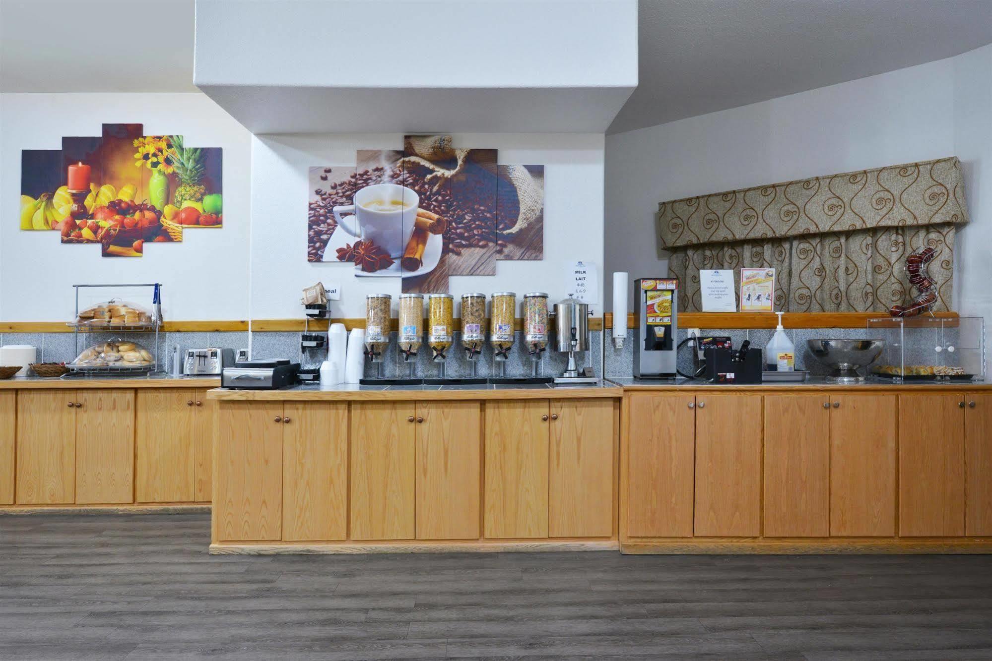 Canadas Best Value Inn Valemount Eksteriør billede