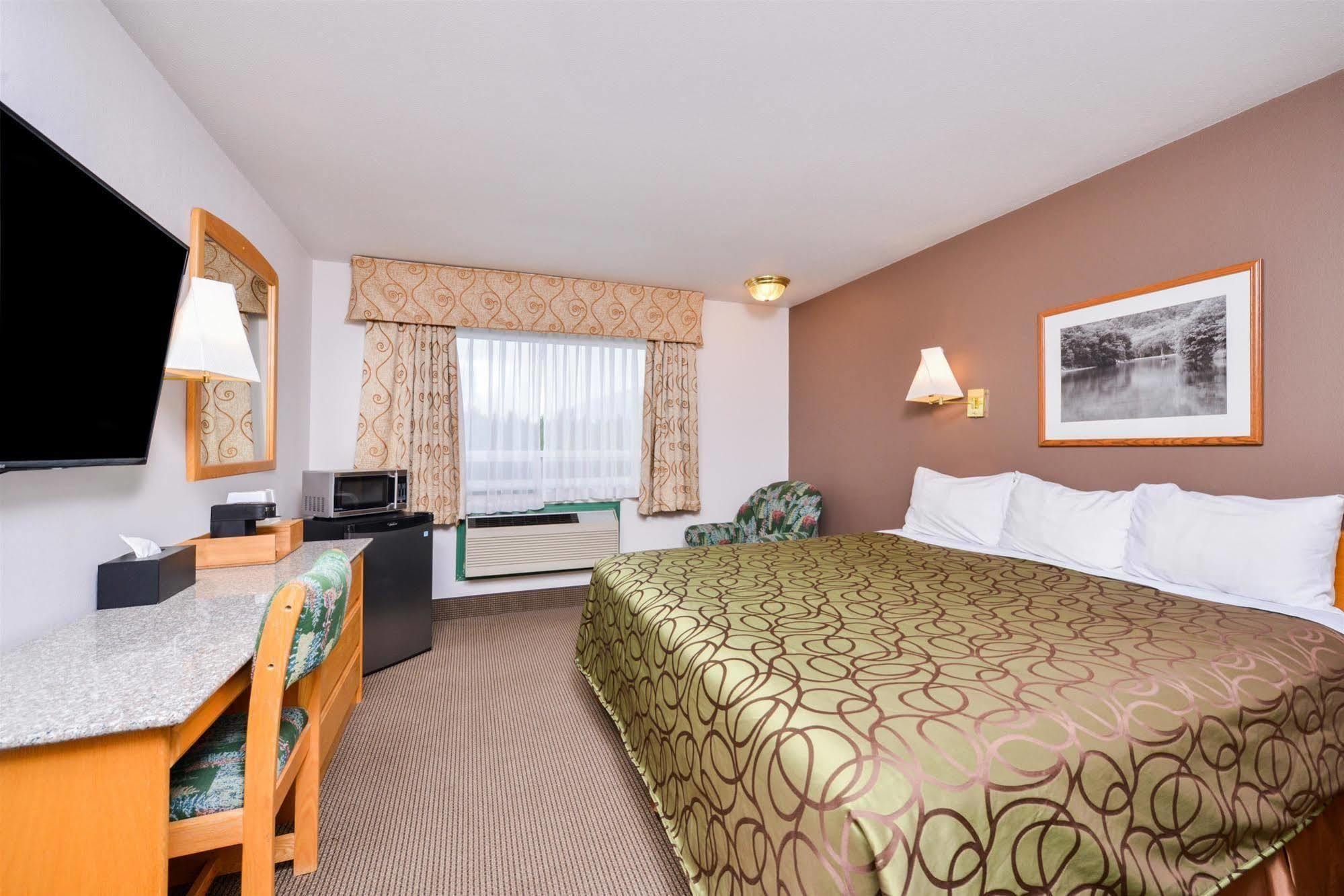 Canadas Best Value Inn Valemount Eksteriør billede