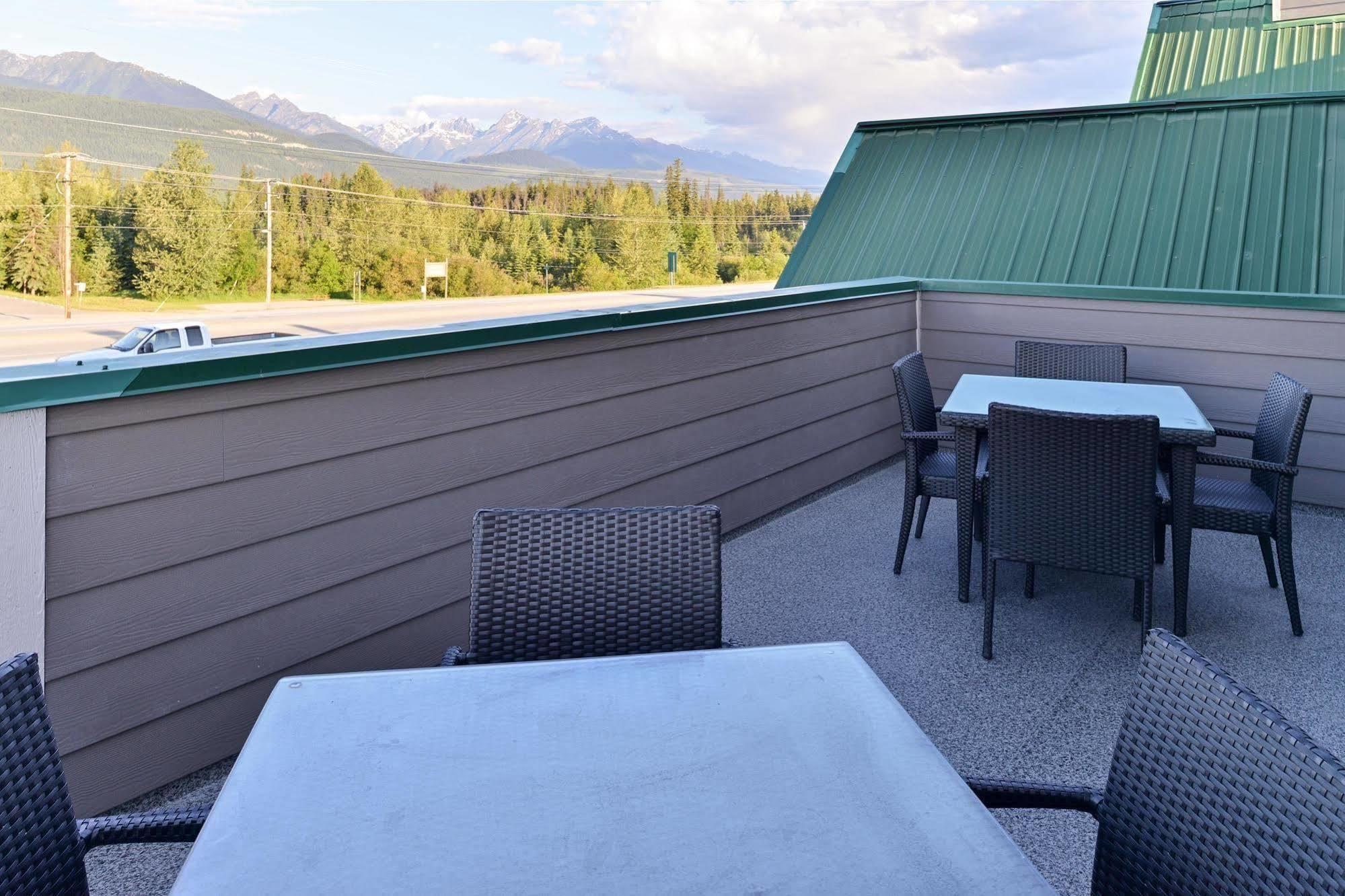 Canadas Best Value Inn Valemount Eksteriør billede
